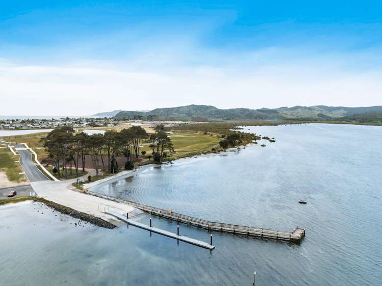 202 Harbour Drive Matarangi_21