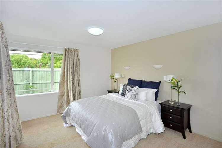 14 Flaxon Place Burwood_12