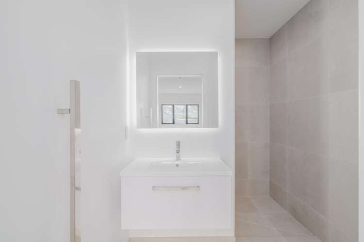 3/5 Kairua Lane Wigram_18