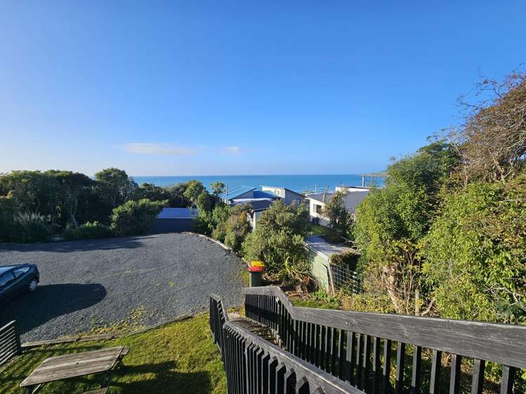 9C Rata Street Kaka Point_12