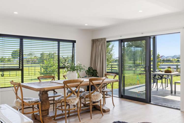 338 No 9 Road East Springdale_5