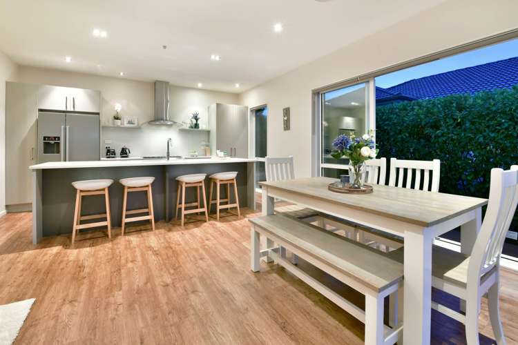 8 Bella Vista Drive Gulf Harbour_31