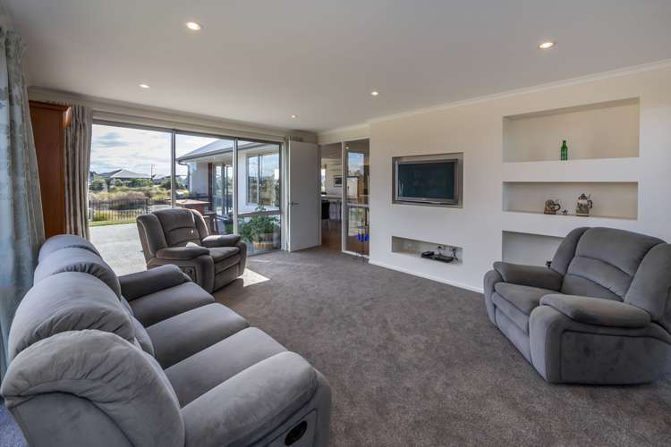 113 Southfield Drive Lincoln_14