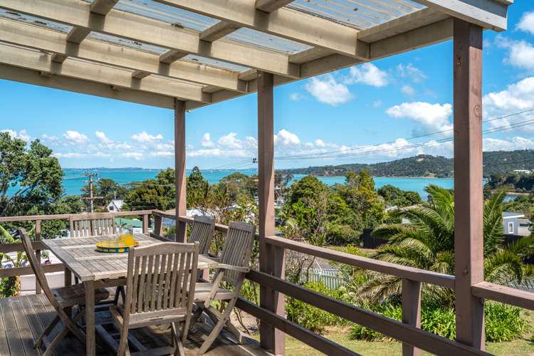 2 Bryan Road Surfdale_16