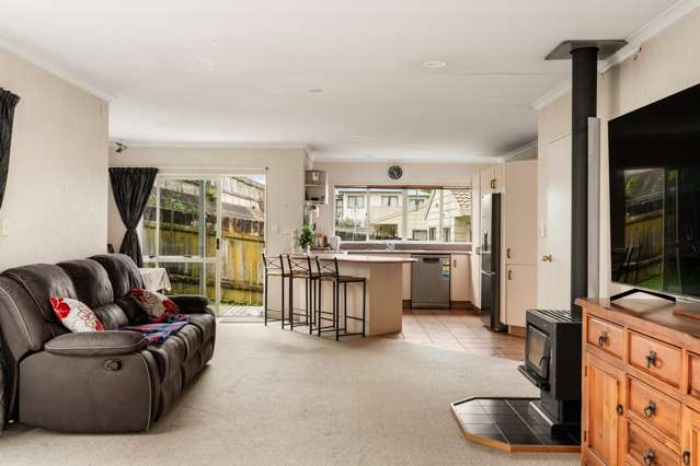 19 Twentyfirst Avenue Gate Pa_1