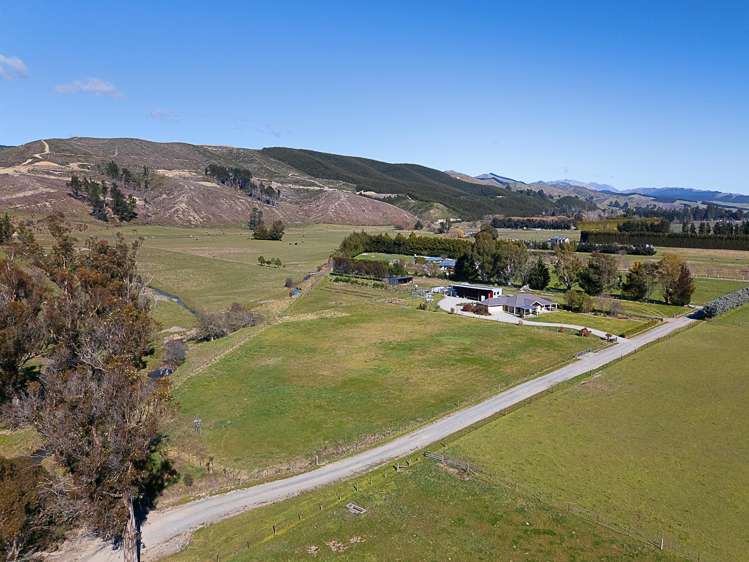 70 Seniors Road Wairau Valley_4