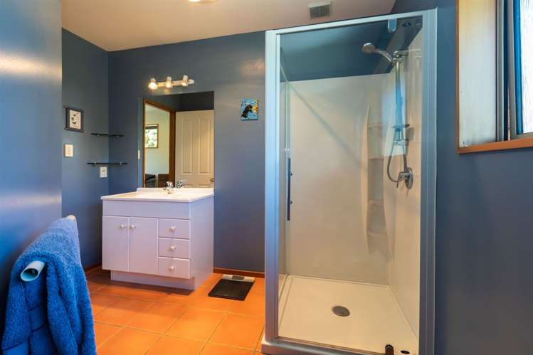 25 Chesterfield Mews Russley_23