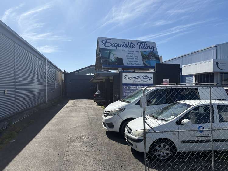 406 Saint Aubyn Street East Hastings_1