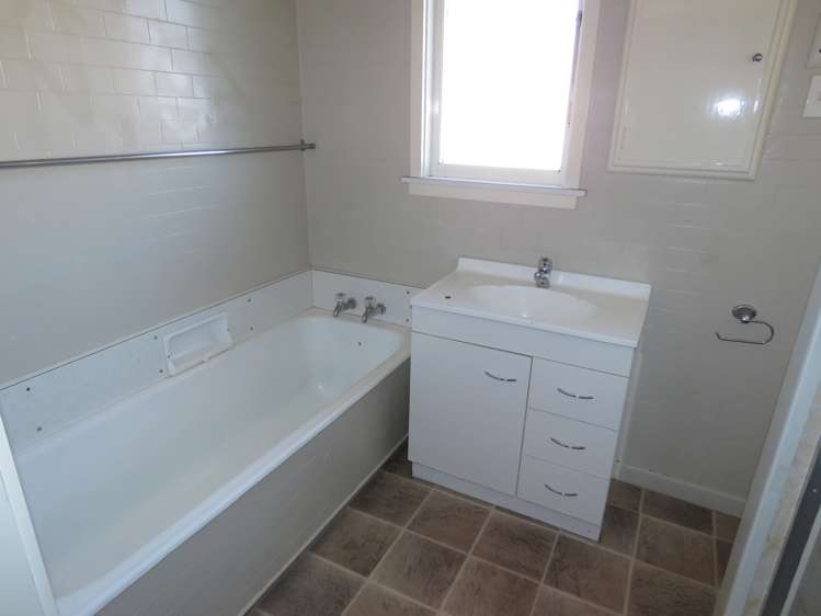 146 Kermode Street Ashburton_8