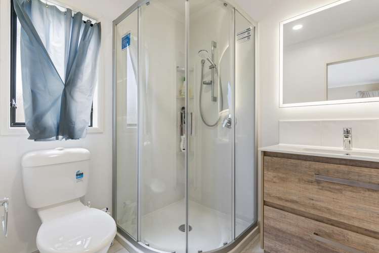 2 Erne Crescent East Tamaki_11