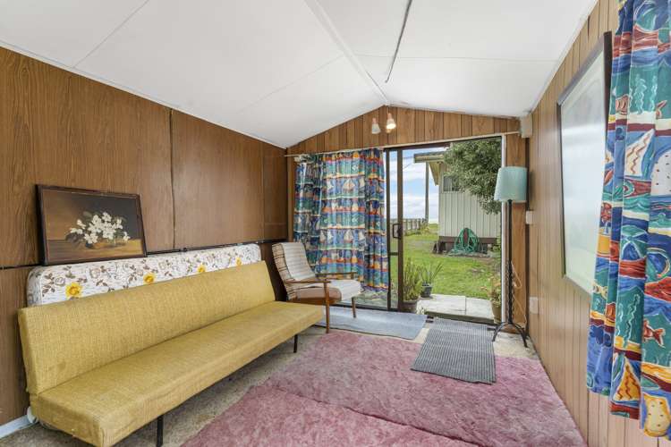 224 Marine Parade Otaki Beach_10