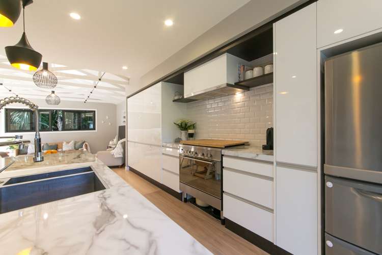 14 Rimutaka Place Titirangi_8