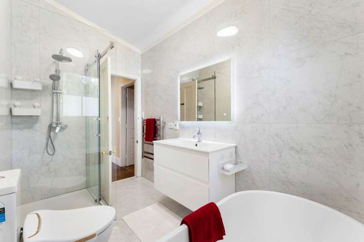 306 Glengarry Road Glen Eden_15