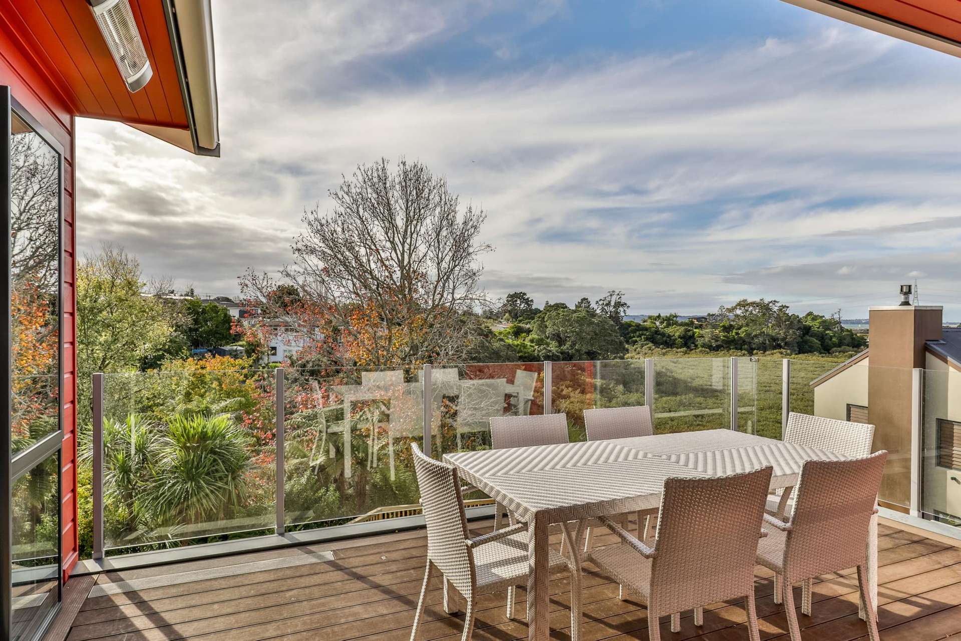 88 Tiroroa Avenue Te Atatu South_0