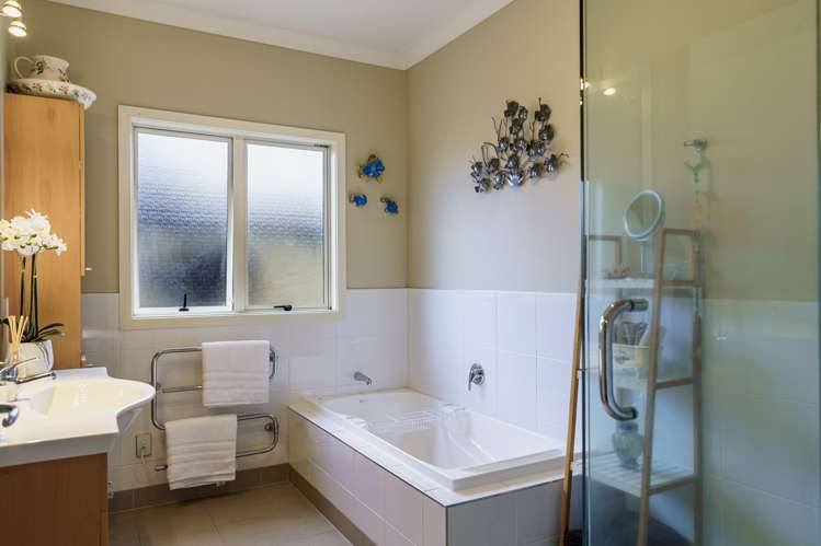 33 Pinotage Drive Greenmeadows_14