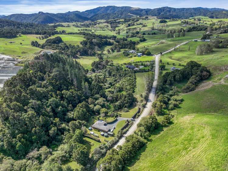 285 Gibbons Road_2