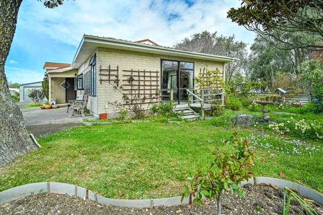 9 East Road Haumoana_1
