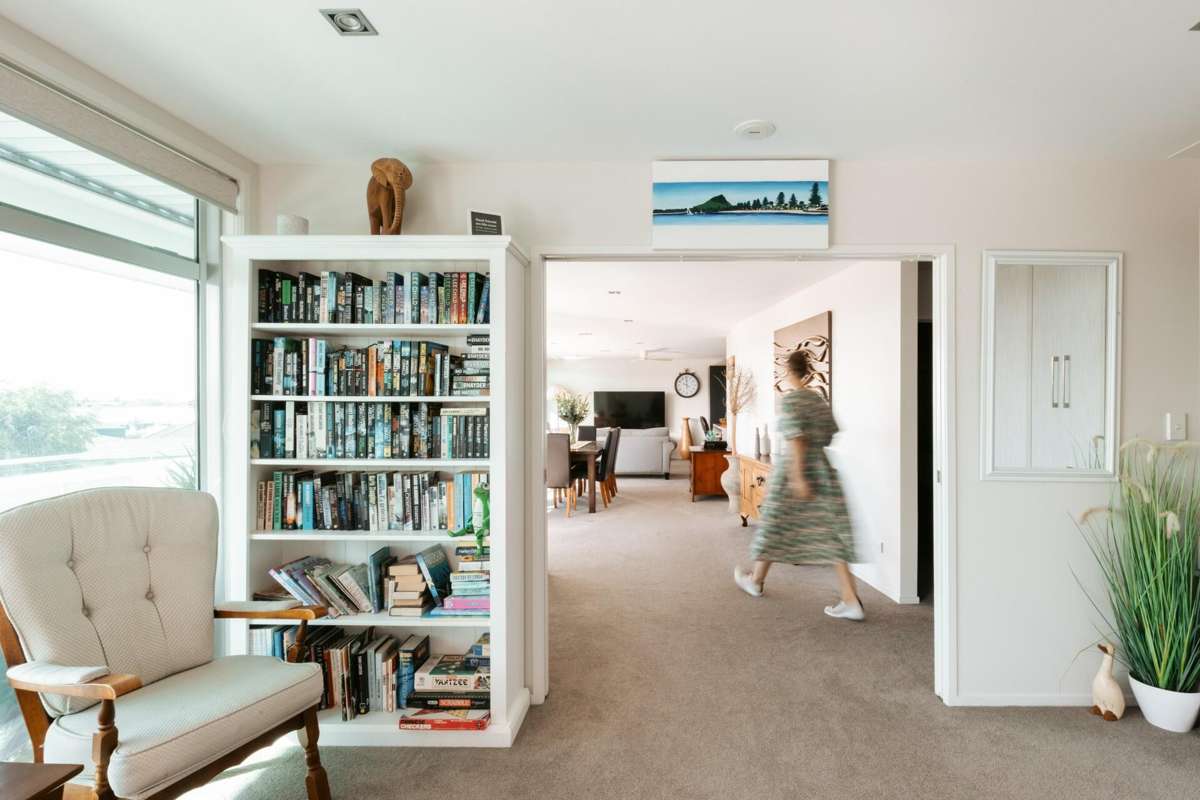 302/6 Tawa Street_1