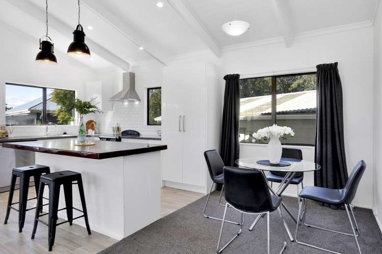 6 Moki Street Titahi Bay_13