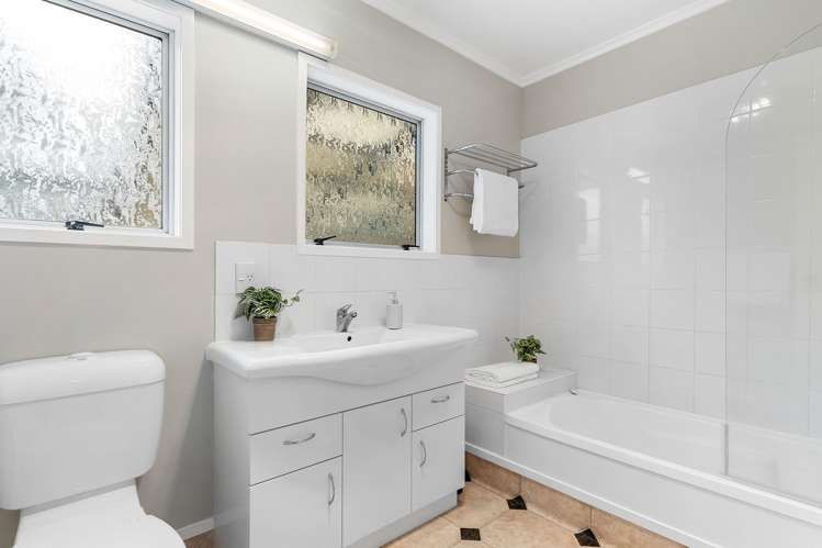 49 Red Beach Road Red Beach_11