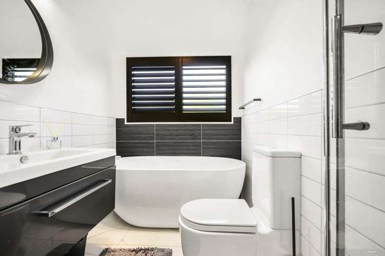 2/19 Churchill Road Cockle Bay_15