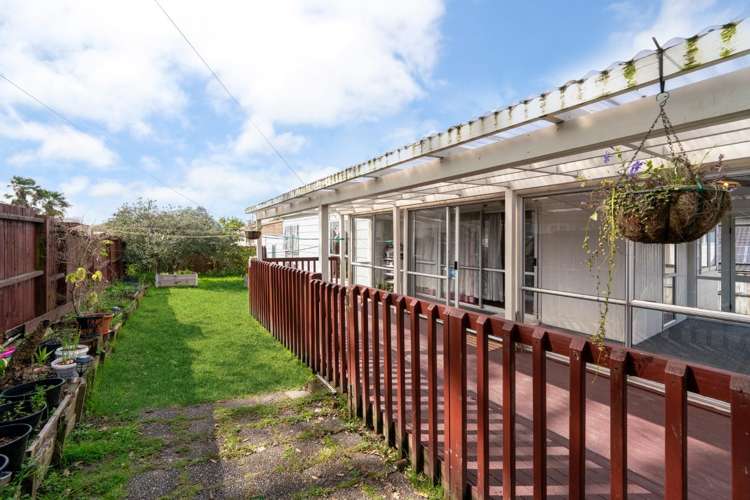 1/255 Swanson Road Henderson_14