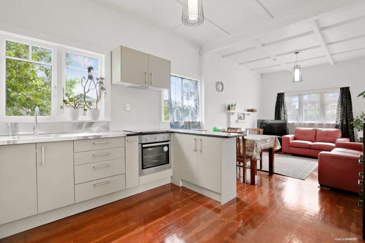 8 Lippiatt Road Otahuhu_7