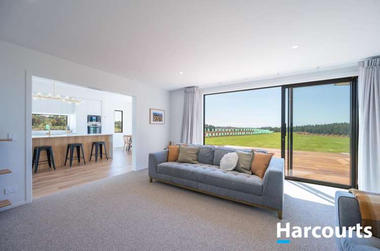 19 Mahana Ridge_2