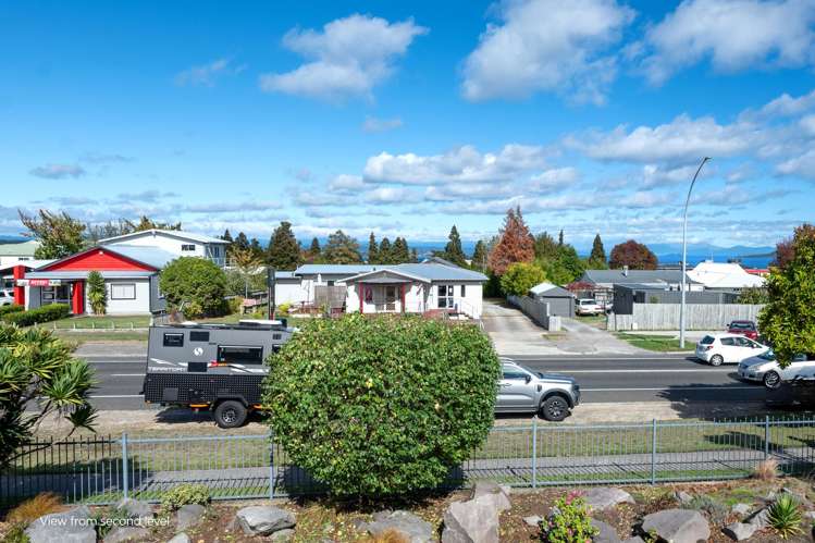 6 and 14/102 Tamamutu Street Central_7