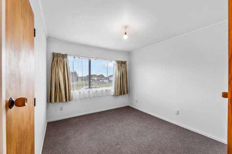 1 STELLA DRIVE Clarks Beach_14