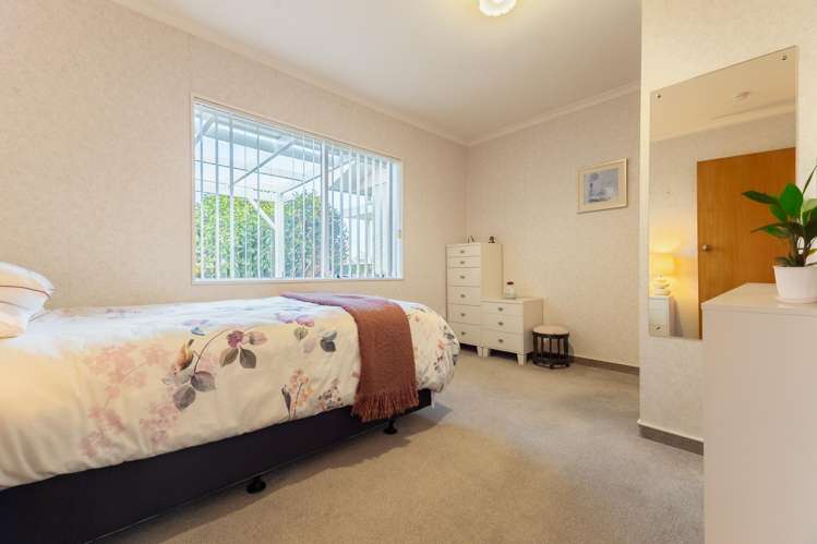 9a Saxton Street Levin_9