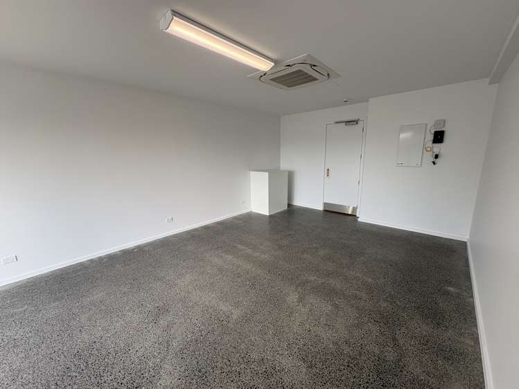 G03/2 Oakley Avenue Waterview_2