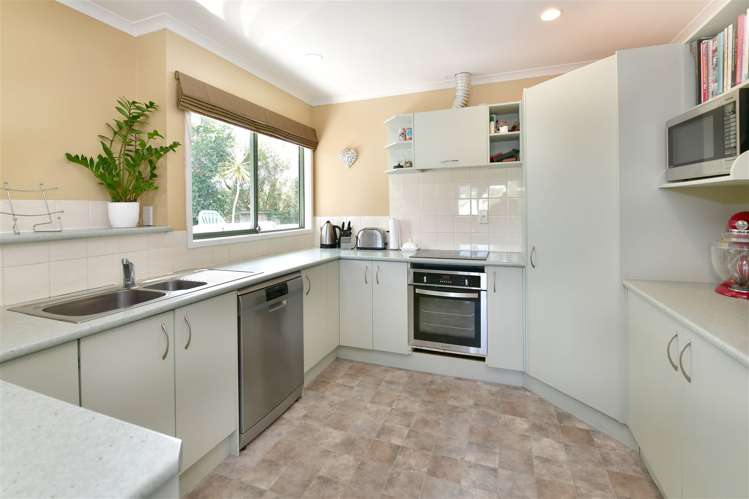 33a Kia Ora Road Beach Haven_27