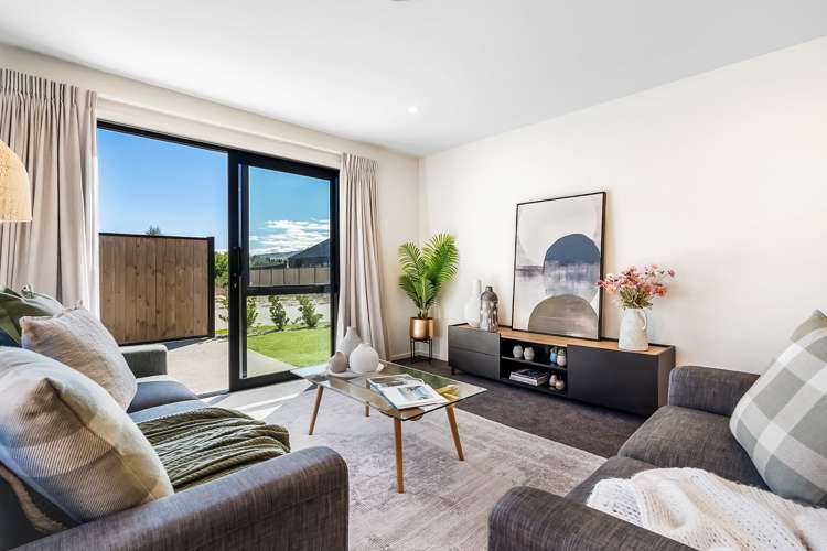 57 Magnum Drive Cromwell_8