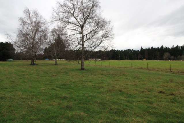 1,3,5 Luna st, Lumsden_2