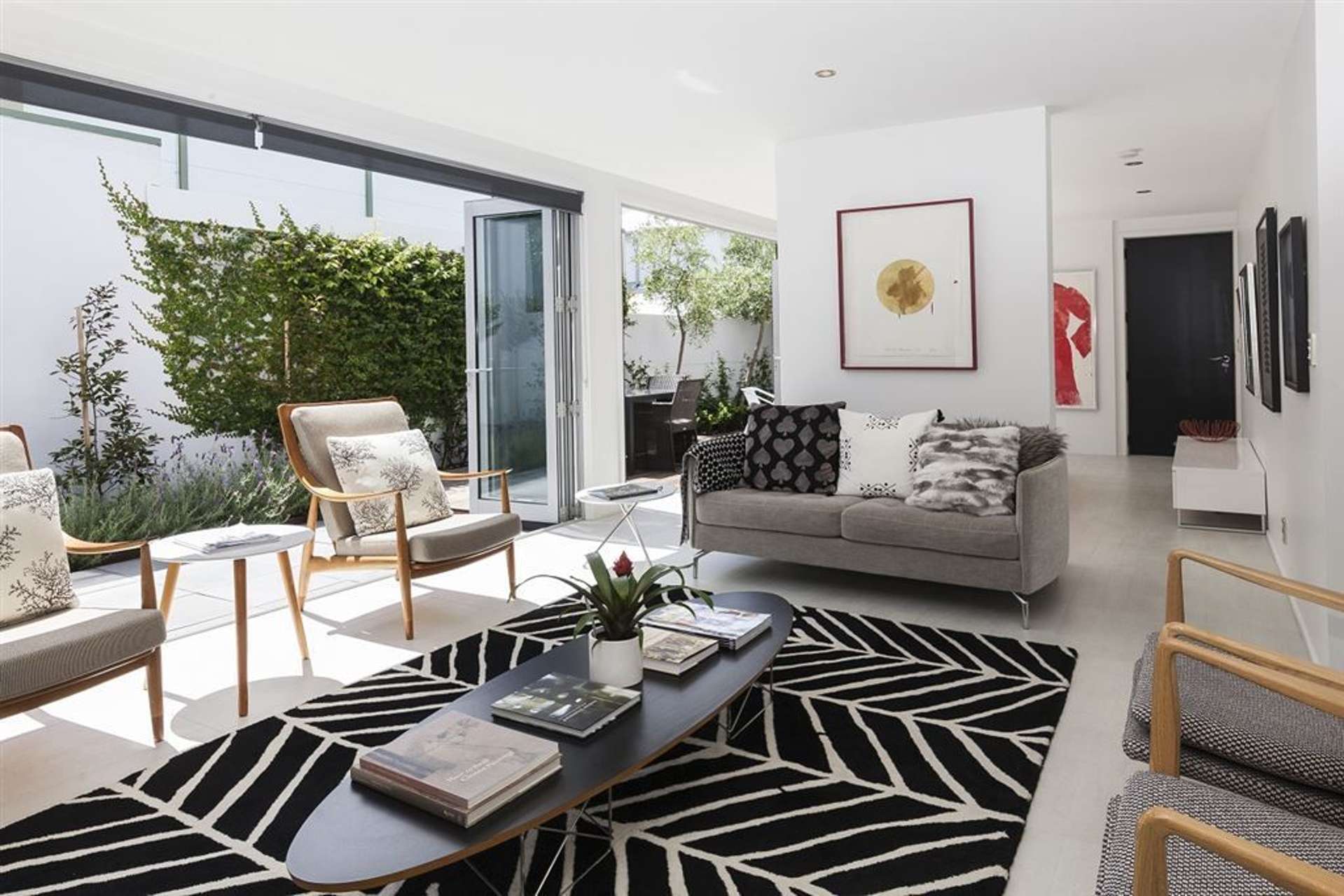 2/69 Derby Street Saint Albans_0