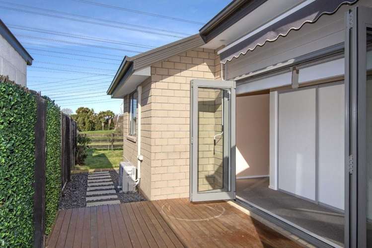 15 Charente Way Yaldhurst_6