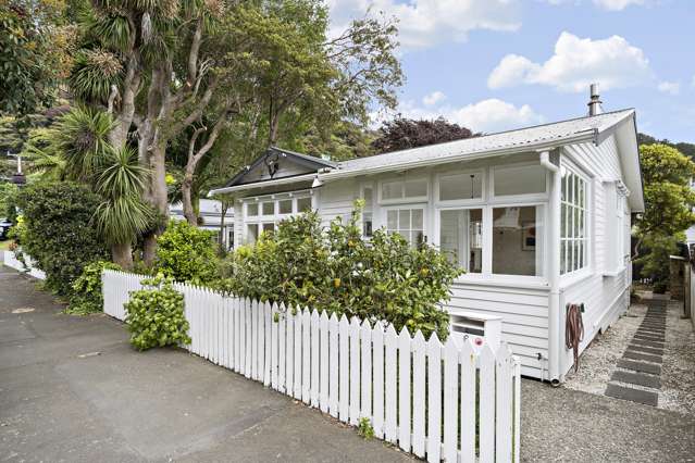 6 Kowhai Street Eastbourne_2