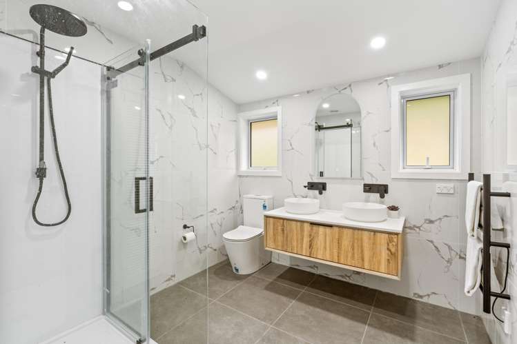 53 & 57 Braeview Crescent Maori Hill_13