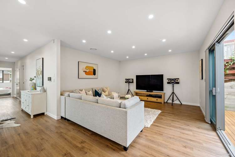 12a Sheridan Drive New Lynn_6