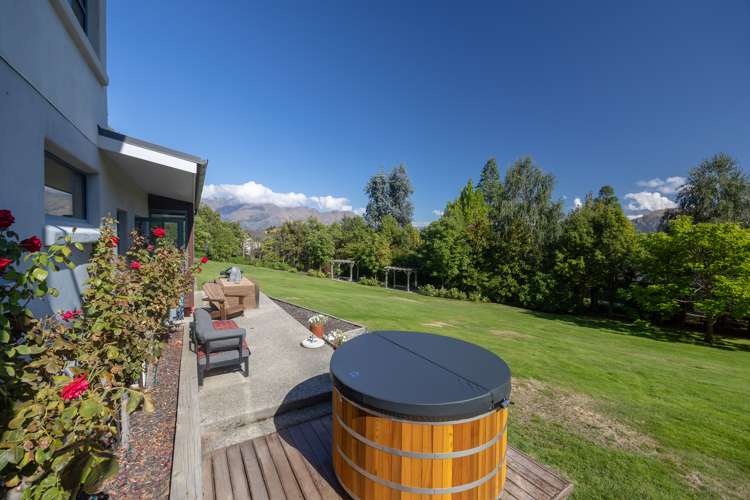 691 Aubrey Road Albert Town_9