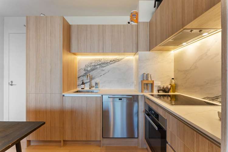 403-48 Esmonde Road_5