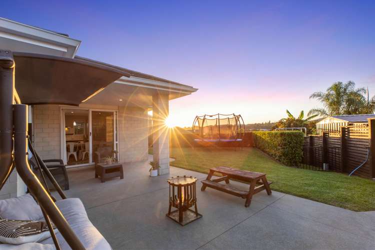 11 Caldera Close Pyes Pa_14