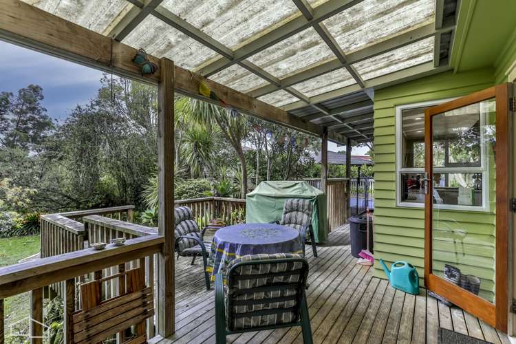 54 Clayburn Road Glen Eden_16