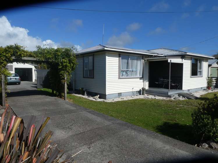 42 Disraeli Street Westport_14