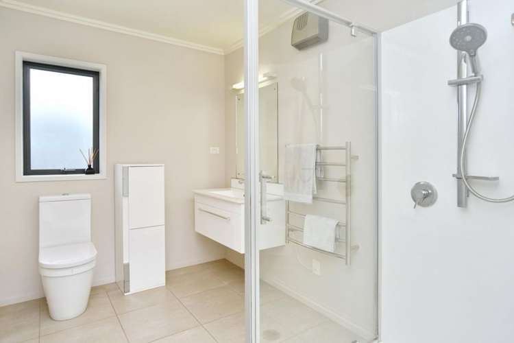 3 Orewa Close Parklands_19