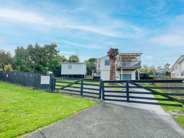 Fantastic 3 Bedroom Property in Massey