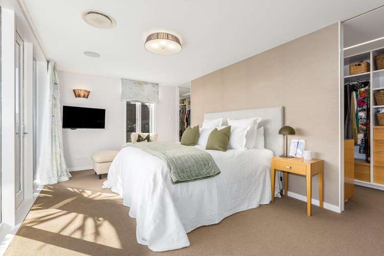 334 Oriental Parade Oriental Bay_13