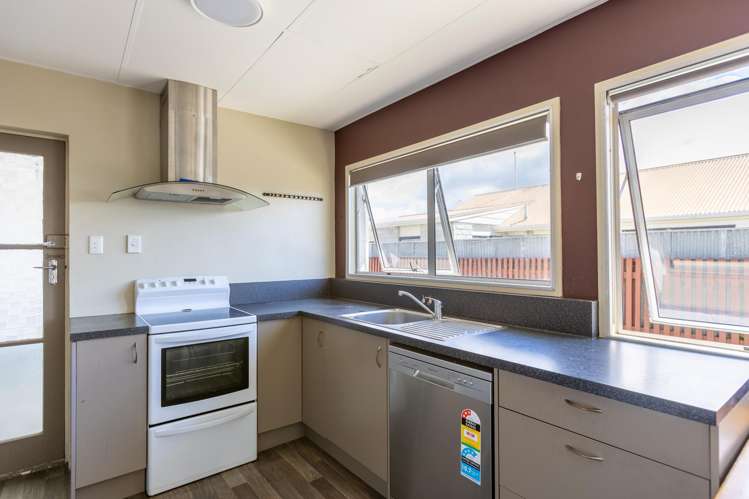 6/8 Lee Road Taradale_3