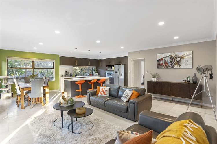 33 Chateau Rise Flat Bush_9